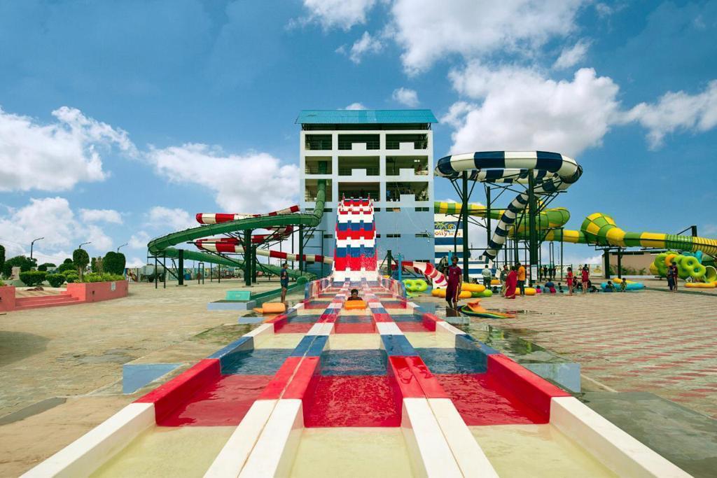 Jolly Enjoy Waterpark Gallery 1