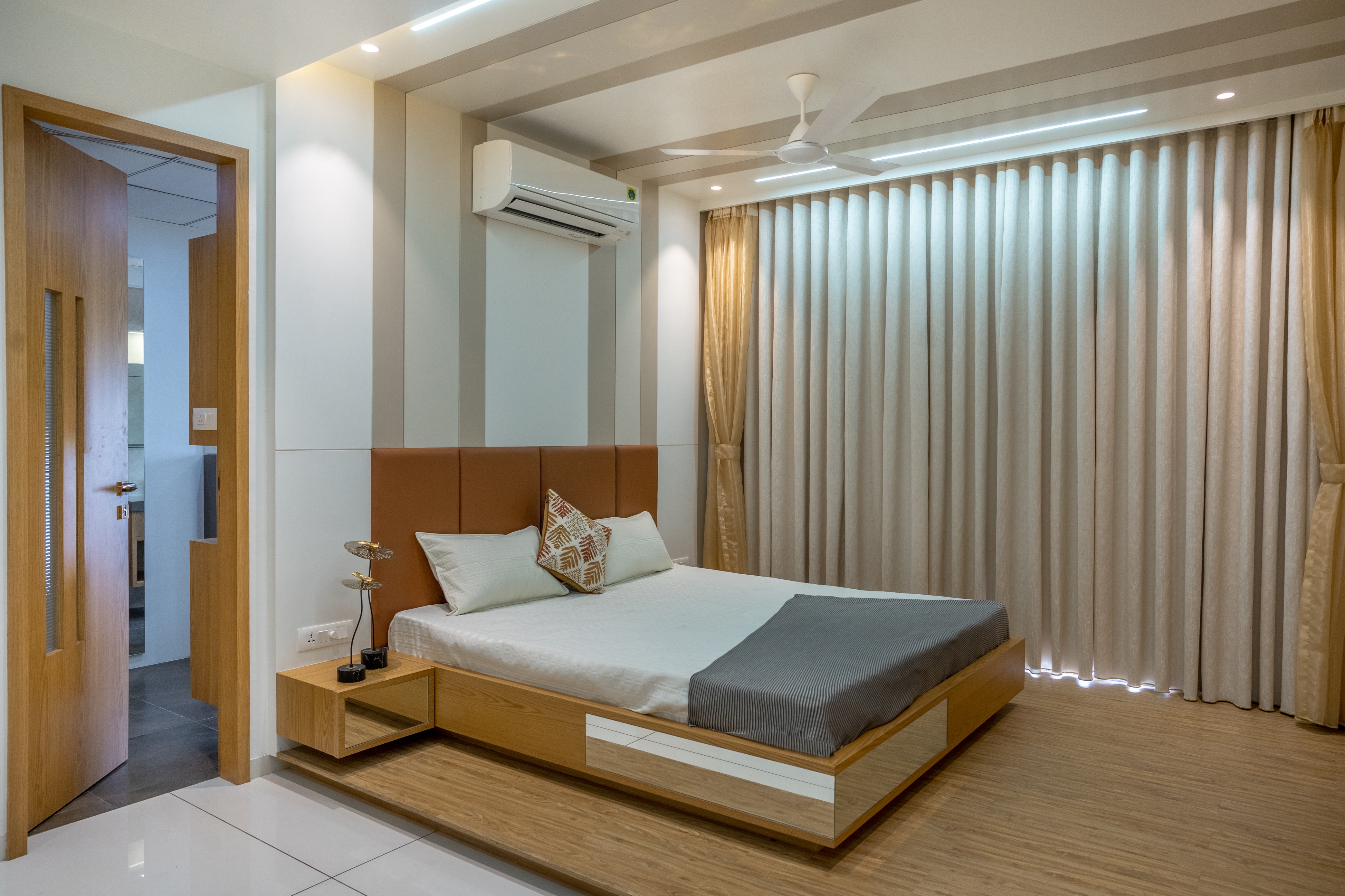 4 BHK Gallery 9