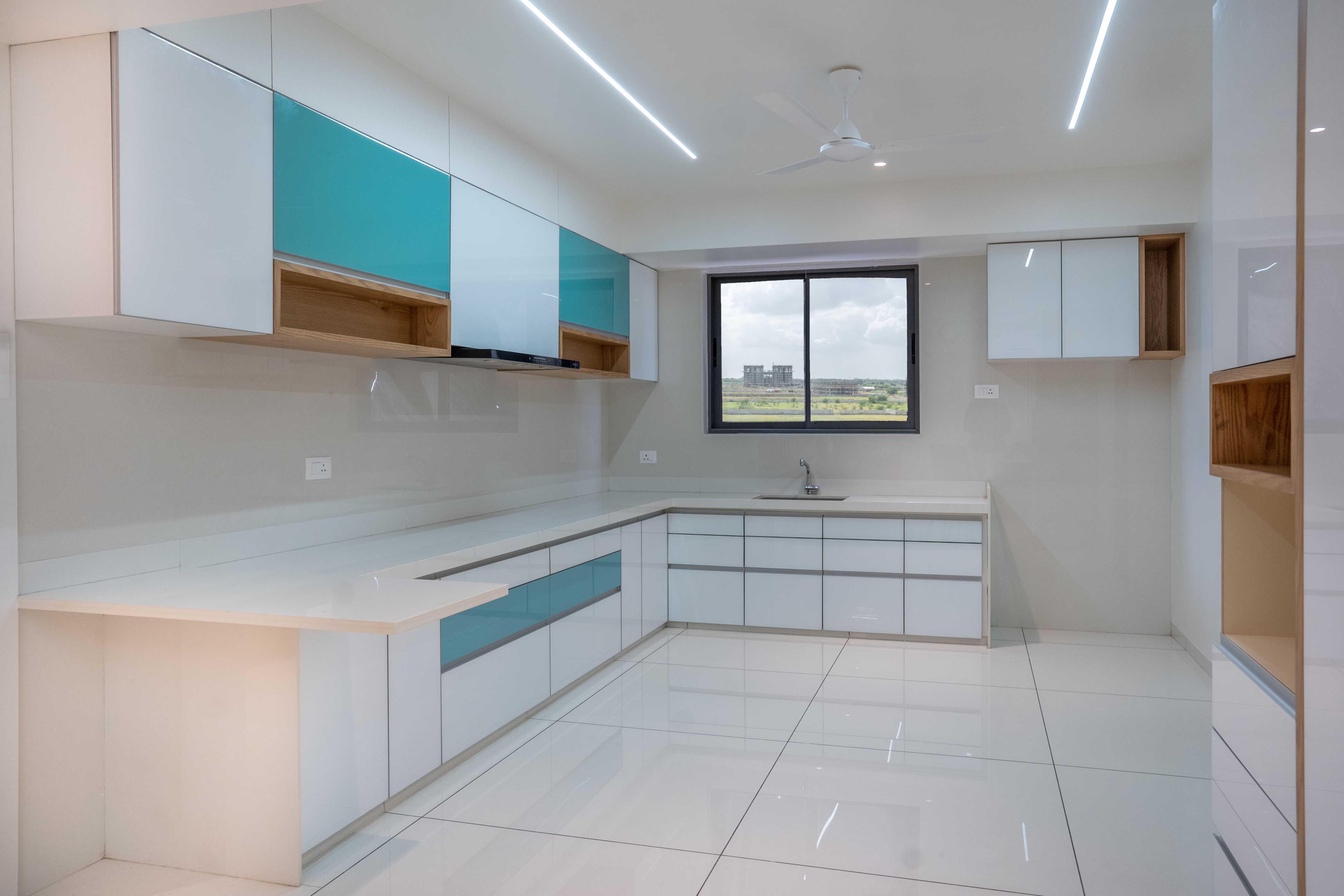 4 BHK Gallery 12